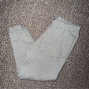 Nike Club Sweats